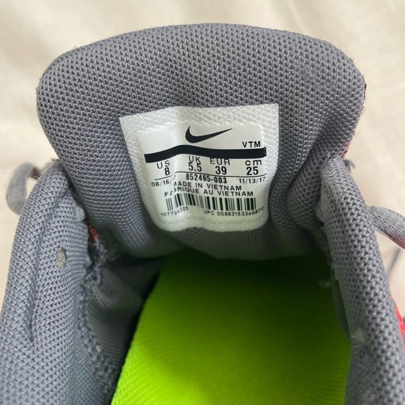 Nike Womens 852465-003 Gray & Pink Air Max Sequent 2 Size 8. Running Shoes EUC - Picture 7 of 8